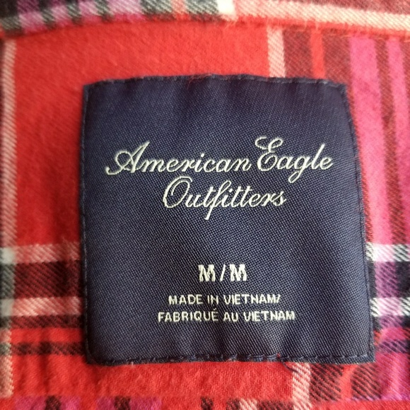 Long sleeved multicolored plaid Button down - Picture 4 of 8